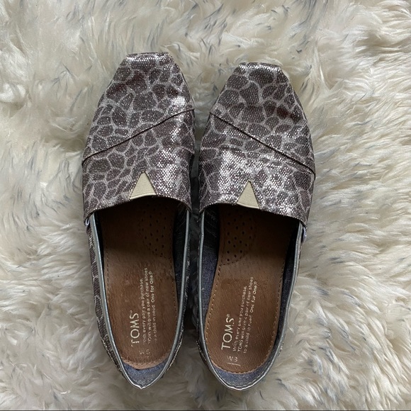TOMS Giraffe Print Glitter size 8. In great condition - Picture 2 of 13